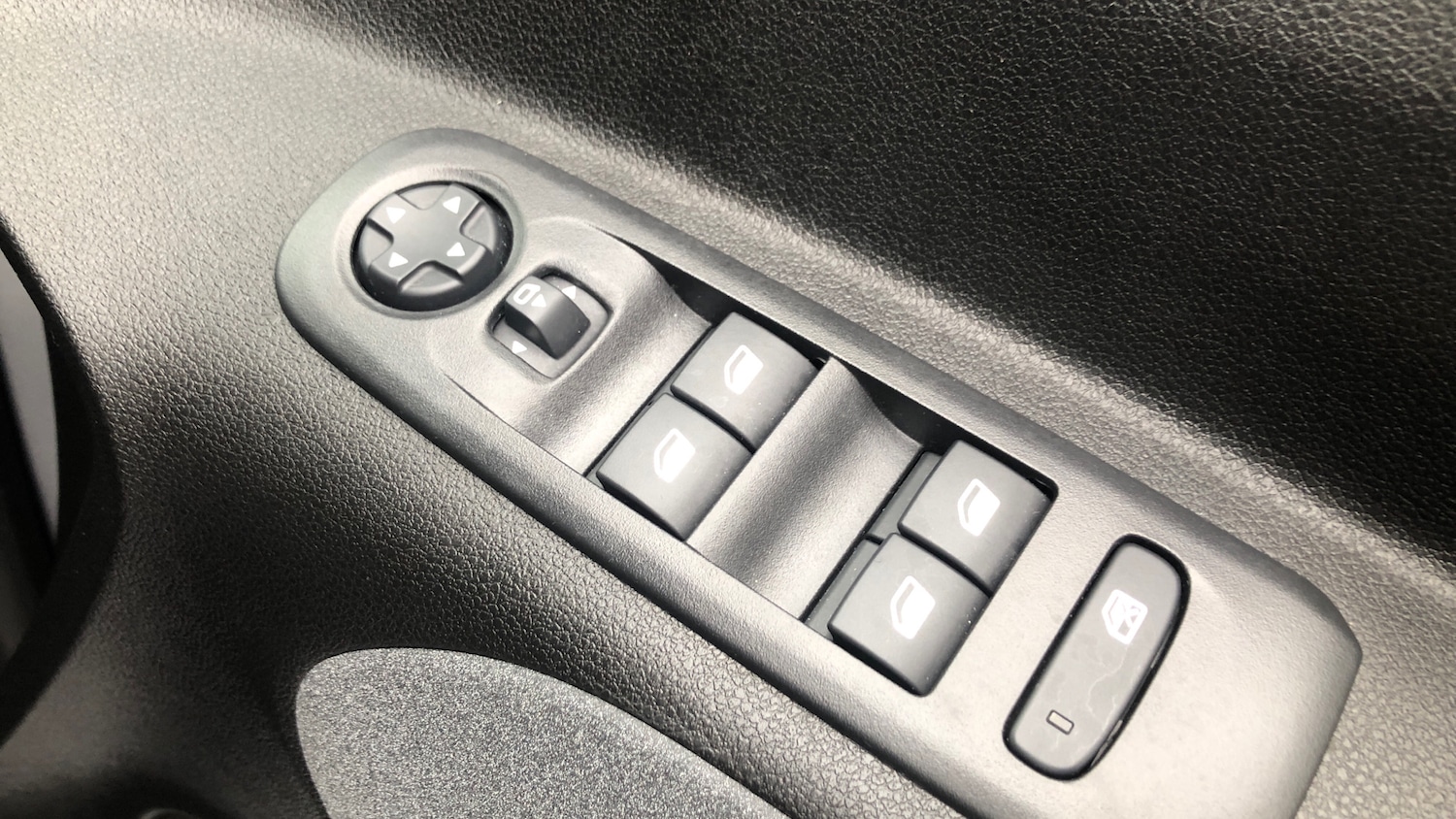 Used Peugeot Rifter 2025 for sale - 77789053: Photo 26