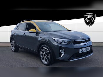Used Kia Stonic 2023 for sale - 77883750: Photo