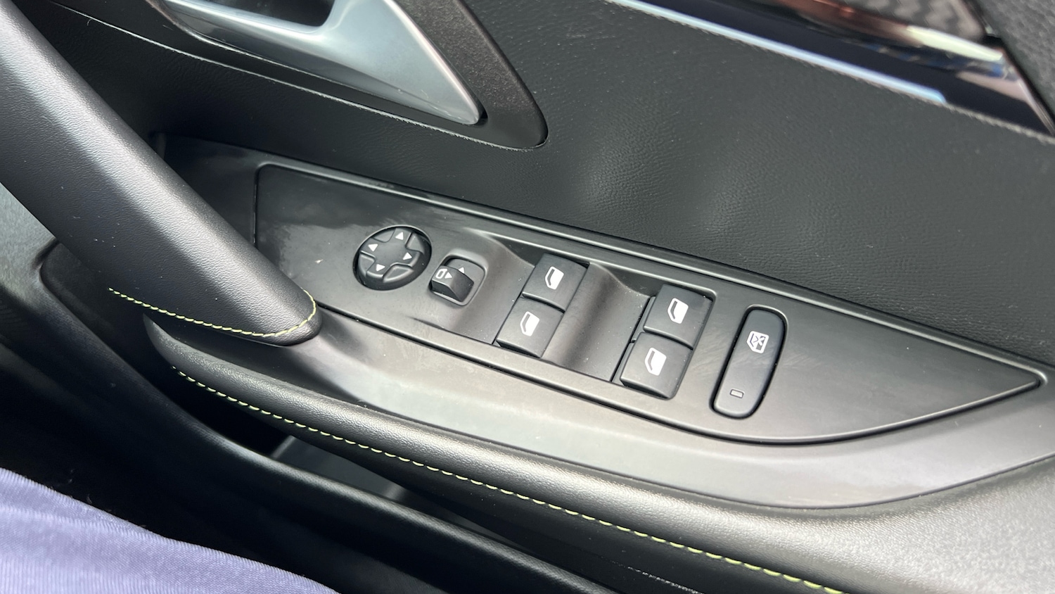 Used Peugeot 208 2021 for sale - 77114065: Photo 31