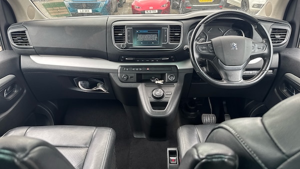 Used Peugeot Traveller 2022 for sale - 76302099: Photo 10