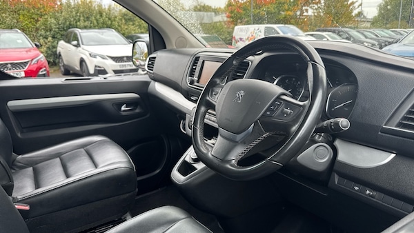 Used Peugeot Traveller 2022 for sale - 76302099: Photo 11