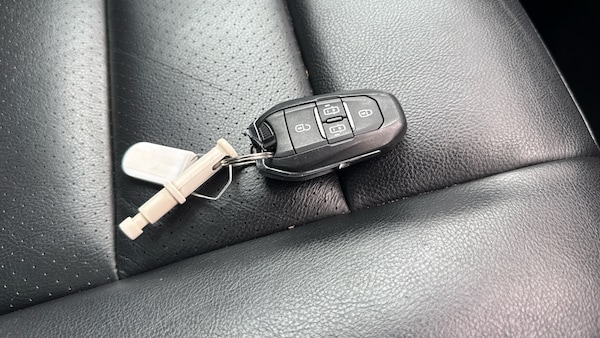 Used Peugeot Traveller 2022 for sale - 76302099: Photo 19