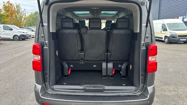 Used Peugeot Traveller 2022 for sale - 76302099: Photo 4
