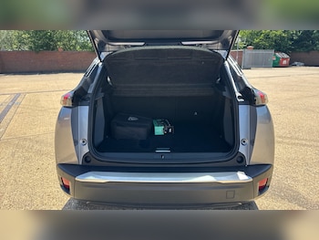 Used Peugeot 2008 2023 for sale - 78992378: Photo