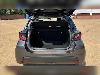 Used Toyota Yaris 2023 for sale - 79229493: Photo