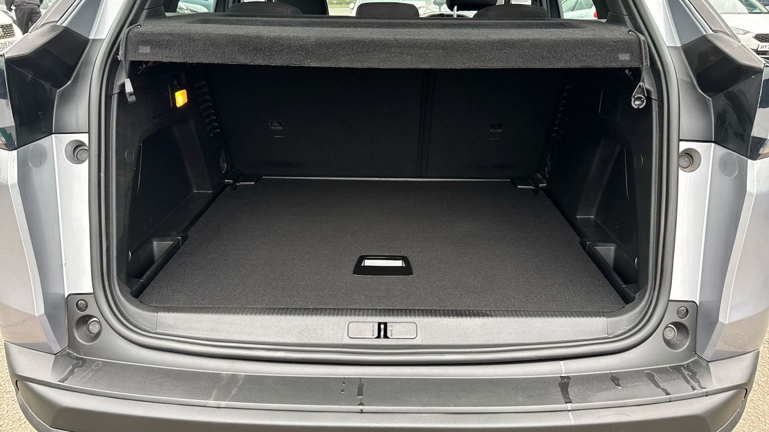 Used Peugeot 3008 2022 for sale - 77501162: Photo 4