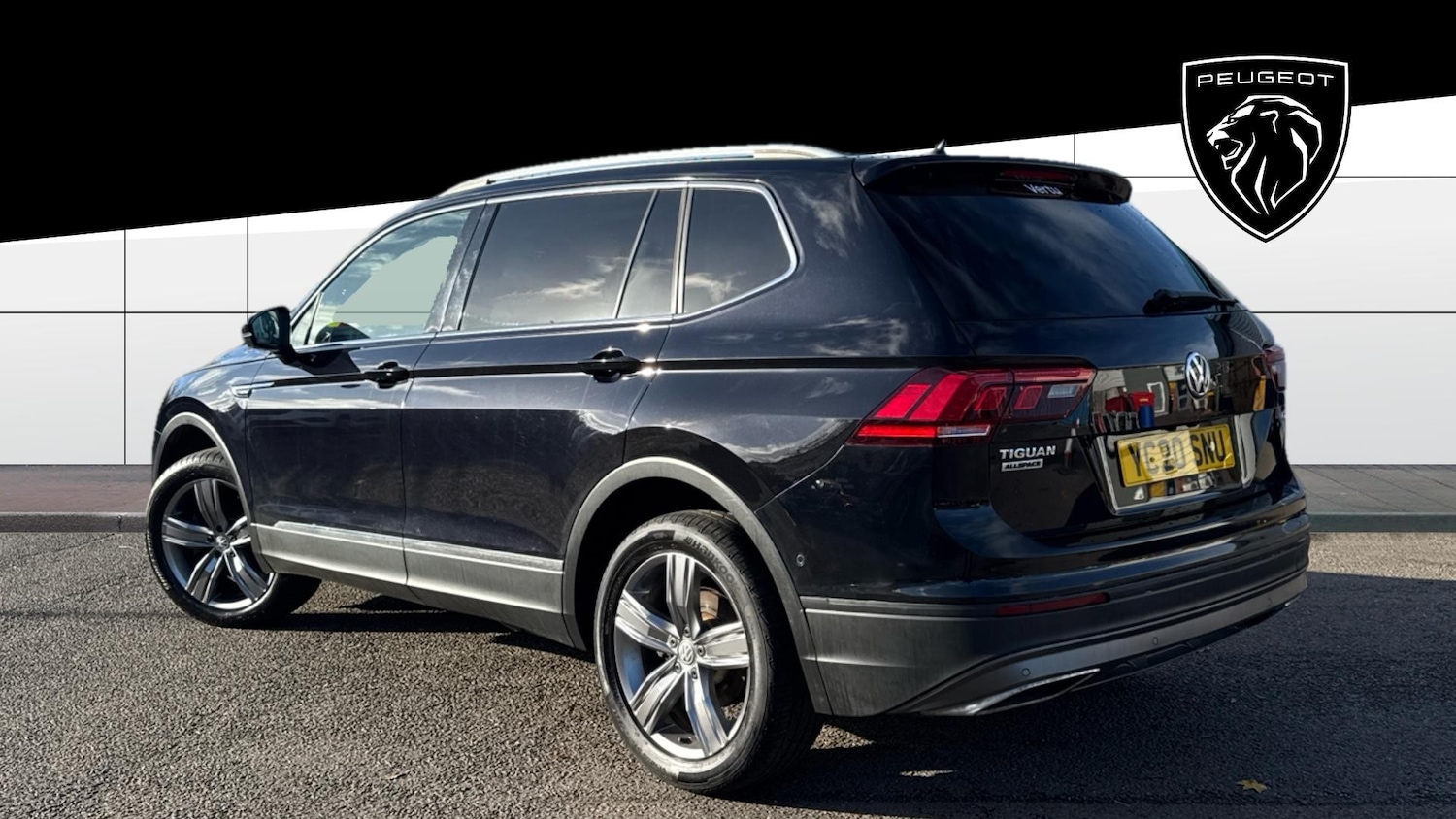 Used Volkswagen Tiguan Allspace 2020 for sale - 76299704: Photo 2