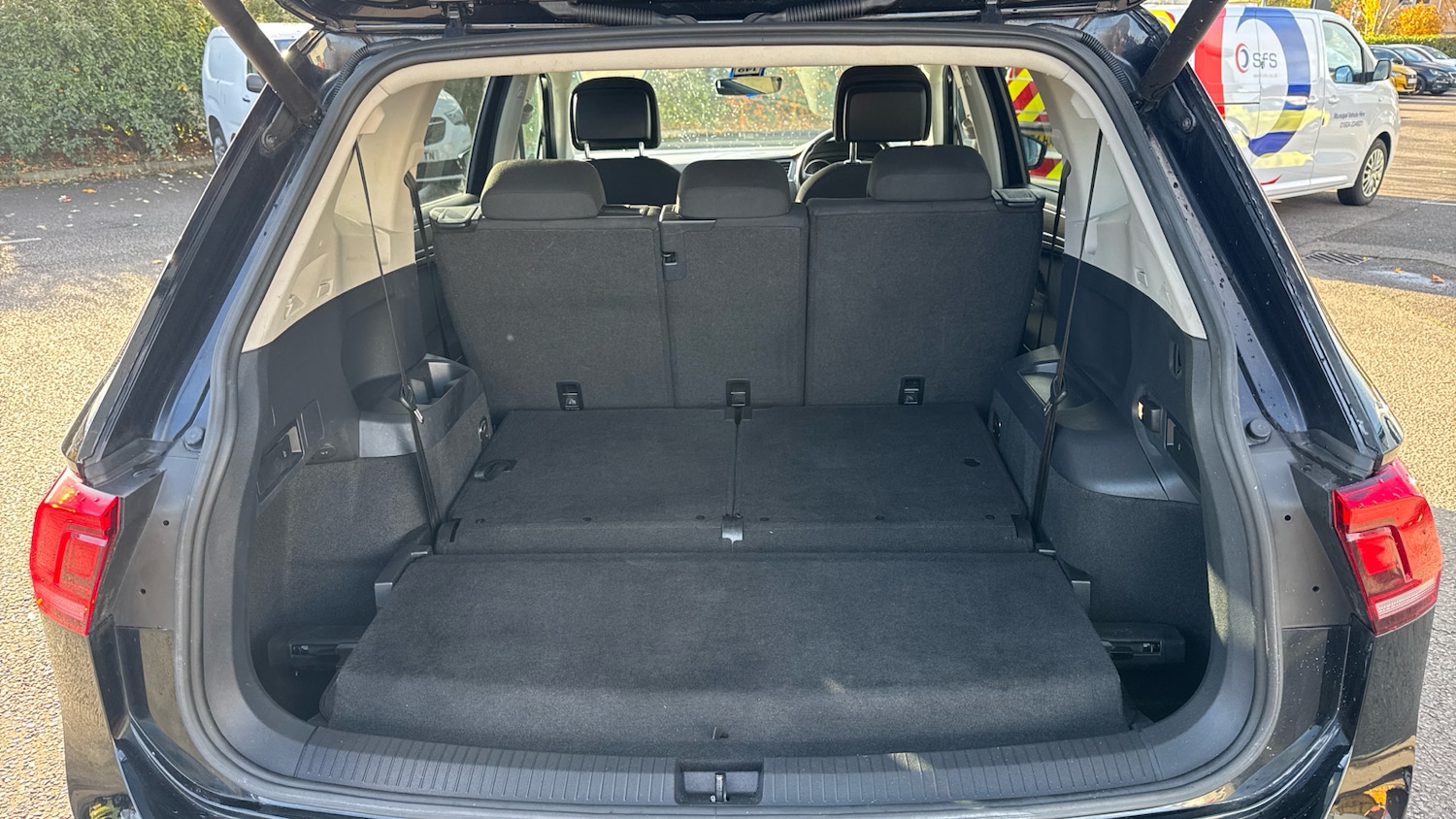 Used Volkswagen Tiguan Allspace 2020 for sale - 76299704: Photo 21