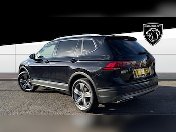 Used Volkswagen Tiguan Allspace 2020 for sale - 76299704: Photo