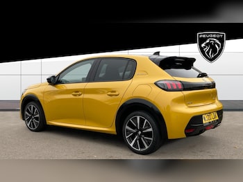 Used Peugeot 208 2020 for sale - 76233049: Photo 2