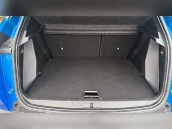 Used Peugeot 2008 2024 for sale - 78038526: Photo