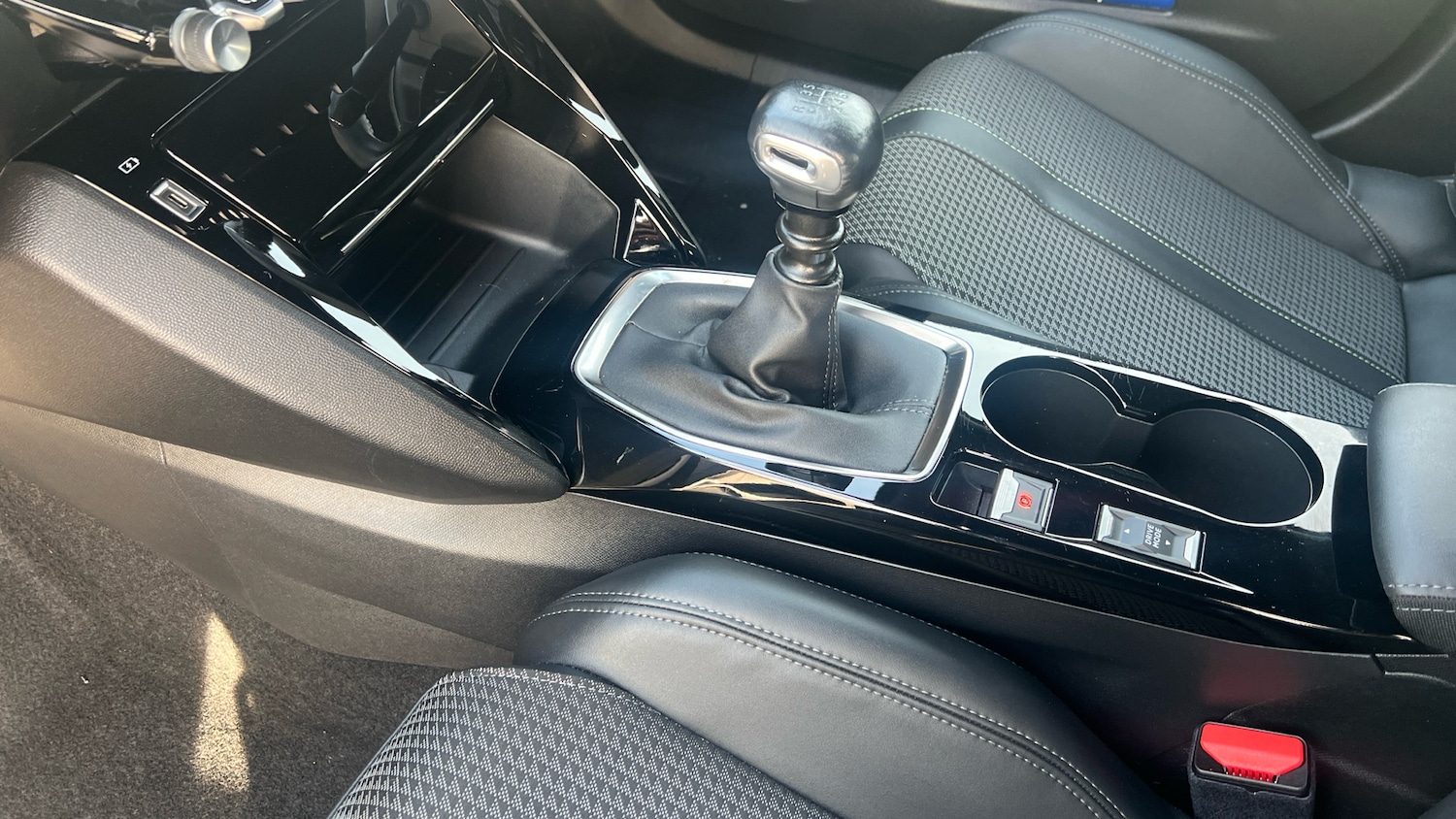 Used Peugeot 2008 2023 for sale - 77104491: Photo 13