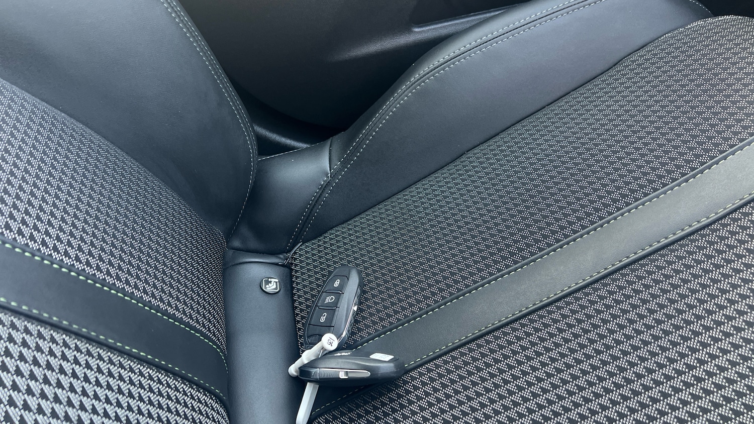 Used Peugeot 2008 2023 for sale - 77104491: Photo 19