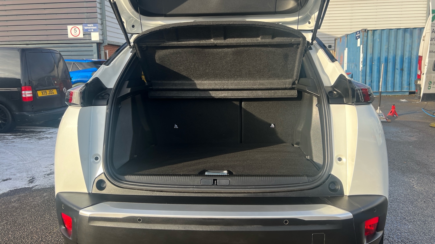 Used Peugeot 2008 2023 for sale - 77104491: Photo 4