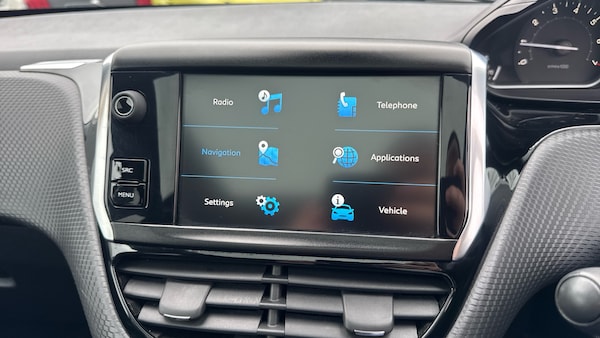 Used Peugeot 208 2018 for sale - 76232242: Photo 12