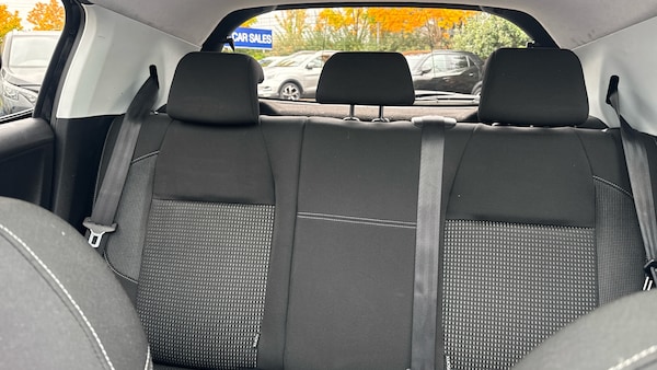Used Peugeot 208 2018 for sale - 76232242: Photo 15