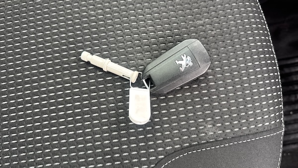 Used Peugeot 208 2018 for sale - 76232242: Photo 20