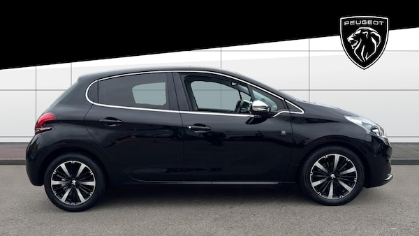 Used Peugeot 208 2018 for sale - 76232242: Photo 5