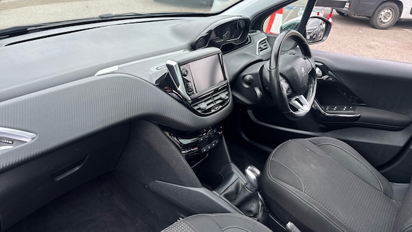 Used Peugeot 208 2018 for sale - 76232242: Photo 9