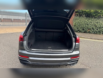 Used Audi Q3 2020 for sale - 75869722: Photo