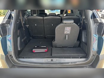 Used Peugeot 5008 2023 for sale - 75168704: Photo