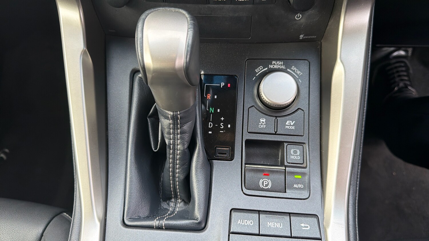 Used Lexus NX 2017 for sale - 77676131: Photo 23