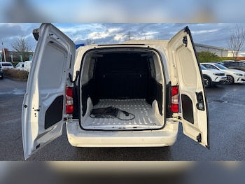 Used Peugeot Partner 2024 for sale - 77459621: Photo