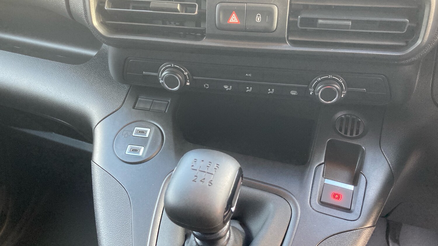 Used Peugeot Partner 2025 for sale - 76206590: Photo 13