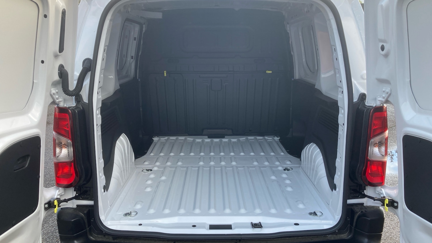 Used Peugeot Partner 2025 for sale - 76206590: Photo 4