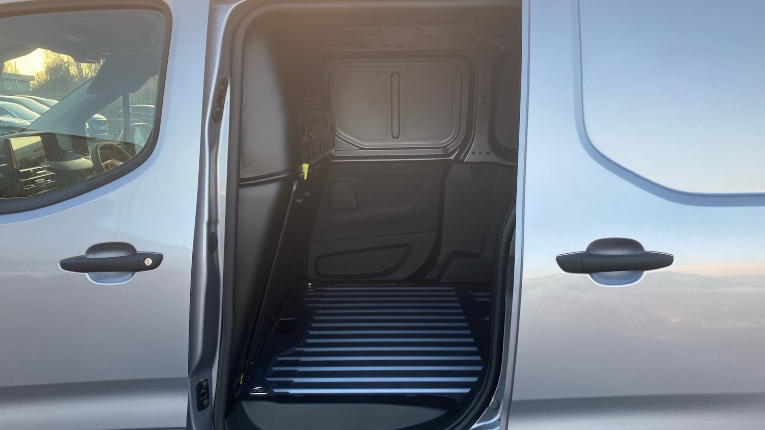 Used Peugeot Partner 2025 for sale - 77086455: Photo 16