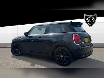 Used MINI Hatch 2023 for sale - 79261007: Photo