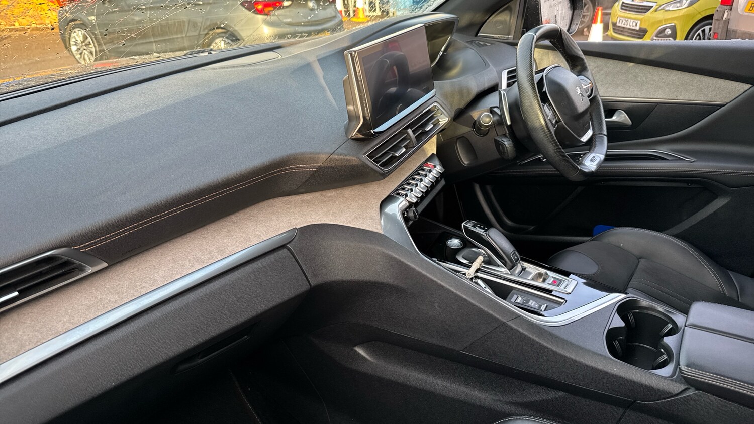 Used Peugeot 3008 2021 for sale - 76859030: Photo 9