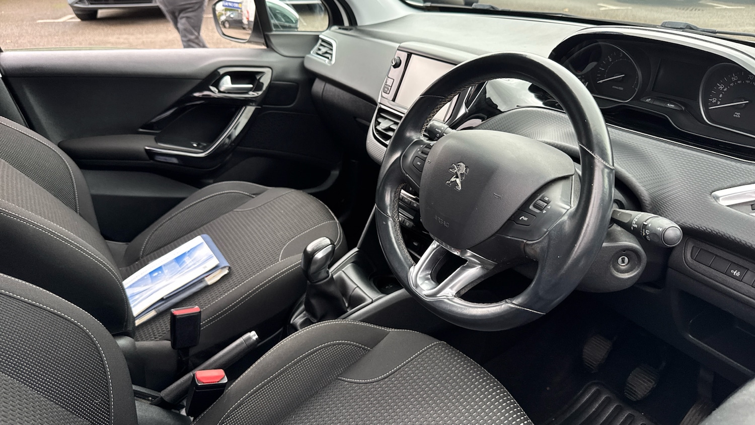 Used Peugeot 208 2018 for sale - 76504810: Photo 11
