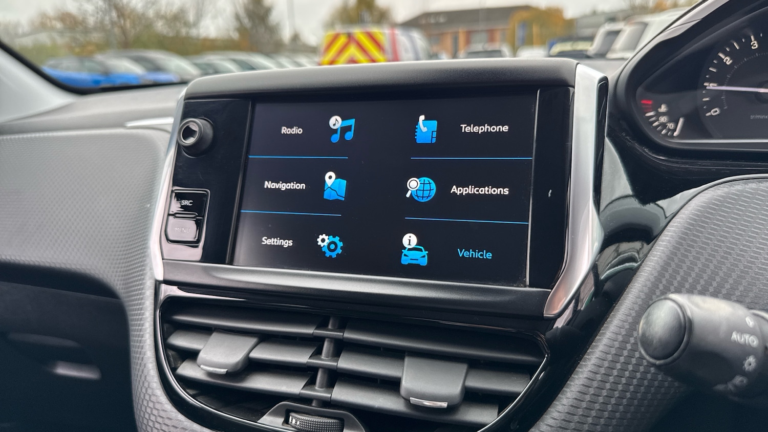 Used Peugeot 208 2018 for sale - 76504810: Photo 12