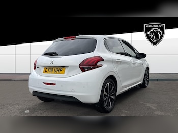 Used Peugeot 208 2018 for sale - 76504810: Photo