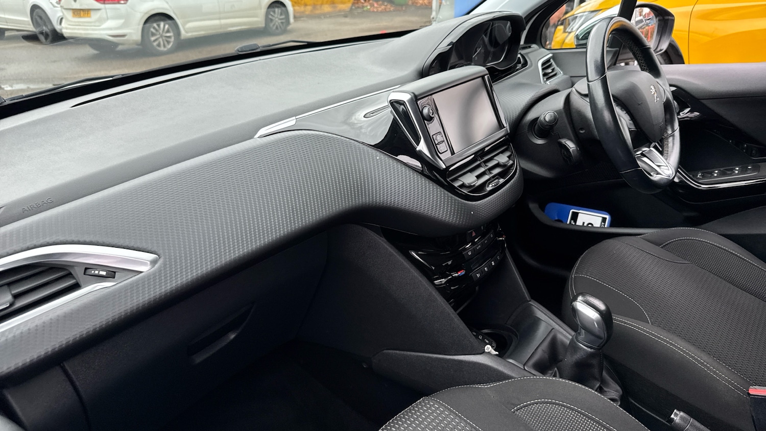 Used Peugeot 208 2018 for sale - 76504810: Photo 9