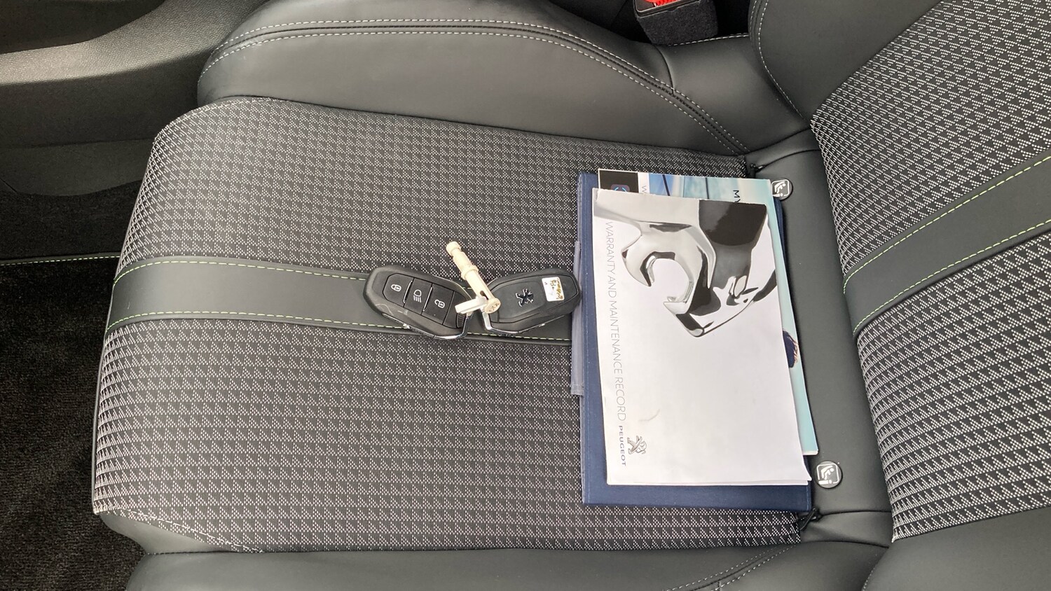 Used Peugeot 208 2020 for sale - 76305250: Photo 19