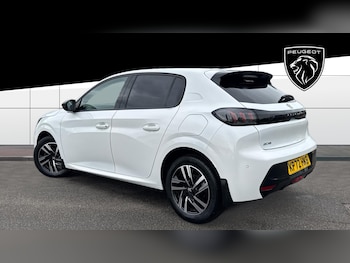Used Peugeot 208 2022 for sale - 76126231: Photo 2