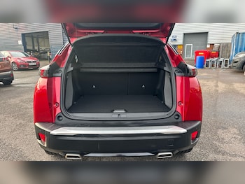 Used Peugeot 2008 2021 for sale - 76565307: Photo