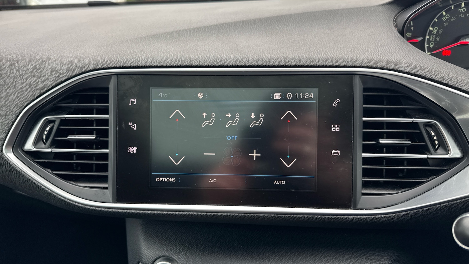 Used Peugeot 308 2018 for sale - 77137487: Photo 12