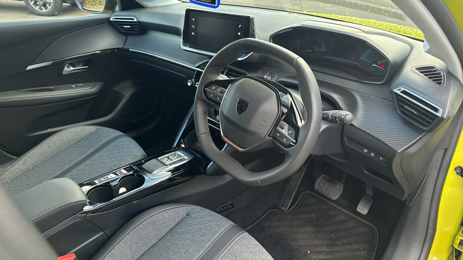 Used Peugeot 208 2024 for sale - 76219022: Photo 11