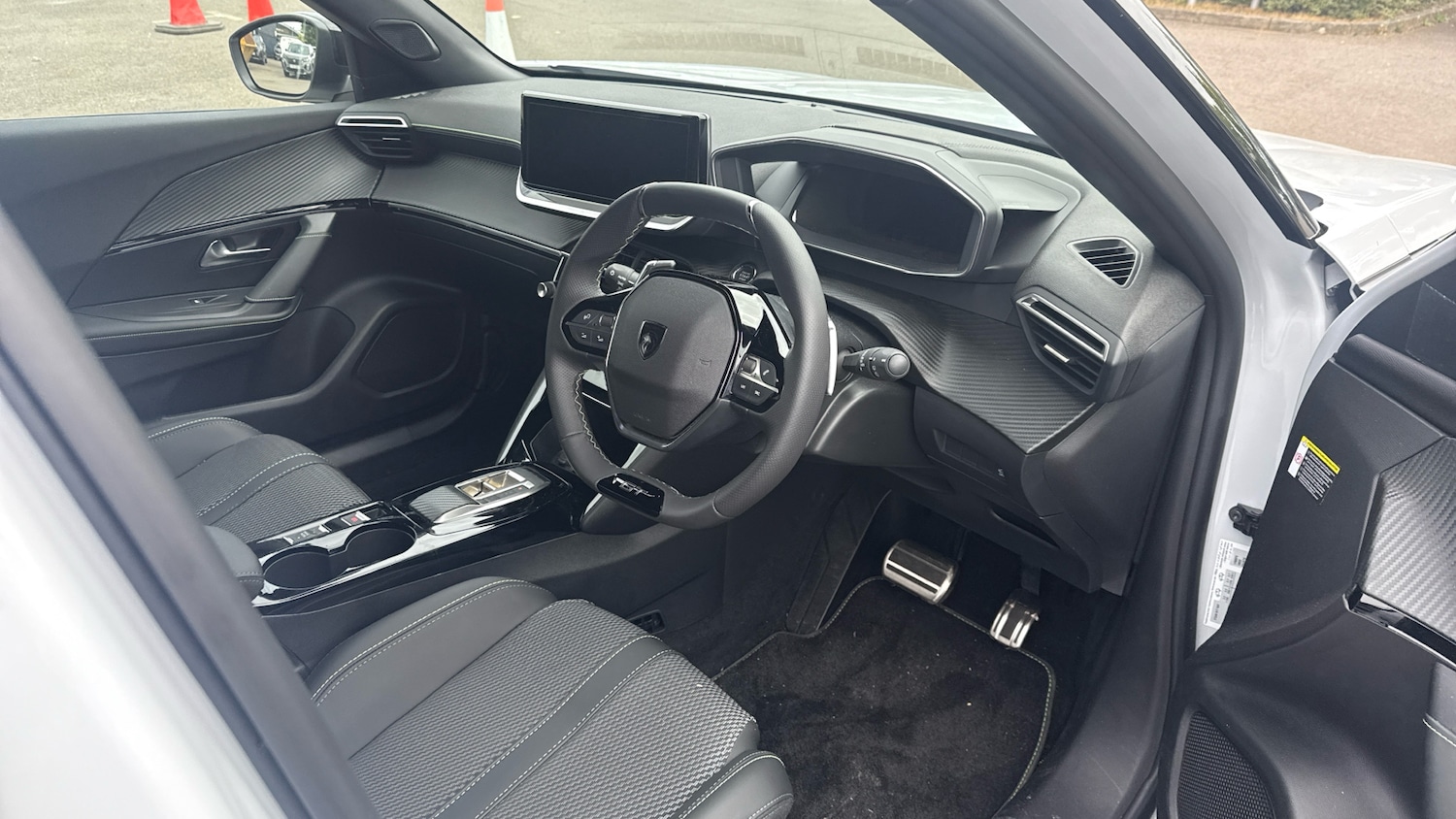 Used Peugeot 2008 2025 for sale - 76299703: Photo 11
