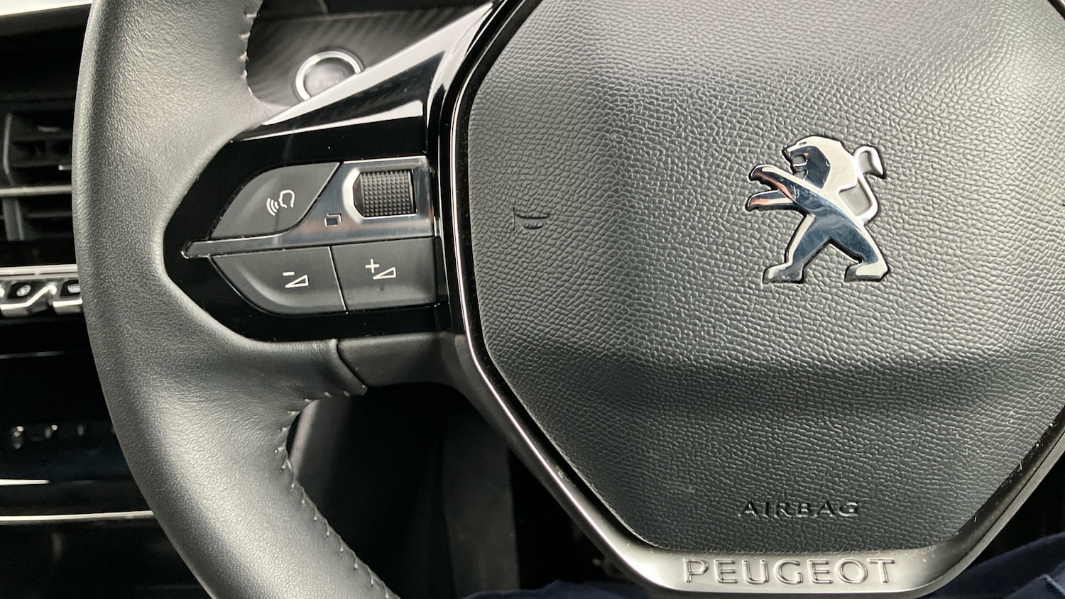 Used Peugeot 2008 2023 for sale - 77717666: Photo 21