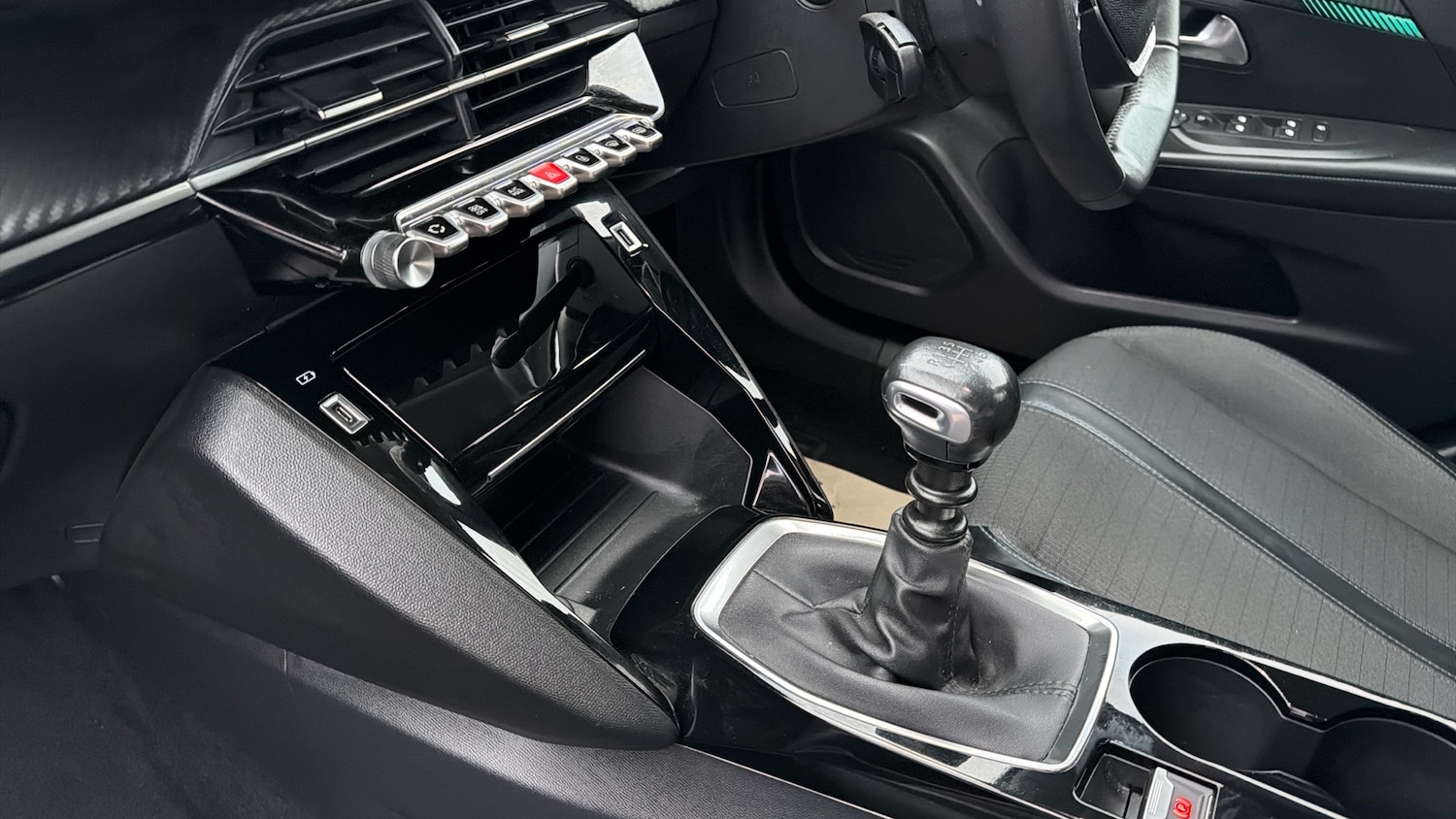 Used Peugeot 2008 2022 for sale - 77420916: Photo 13