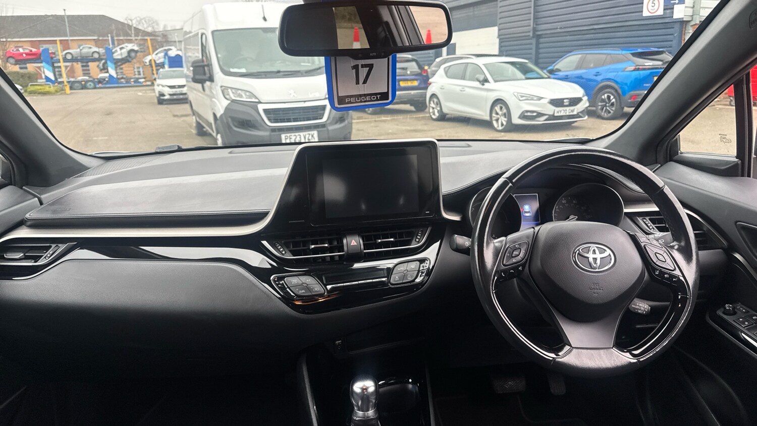 Used Toyota C-HR 2018 for sale - 77403724: Photo 10