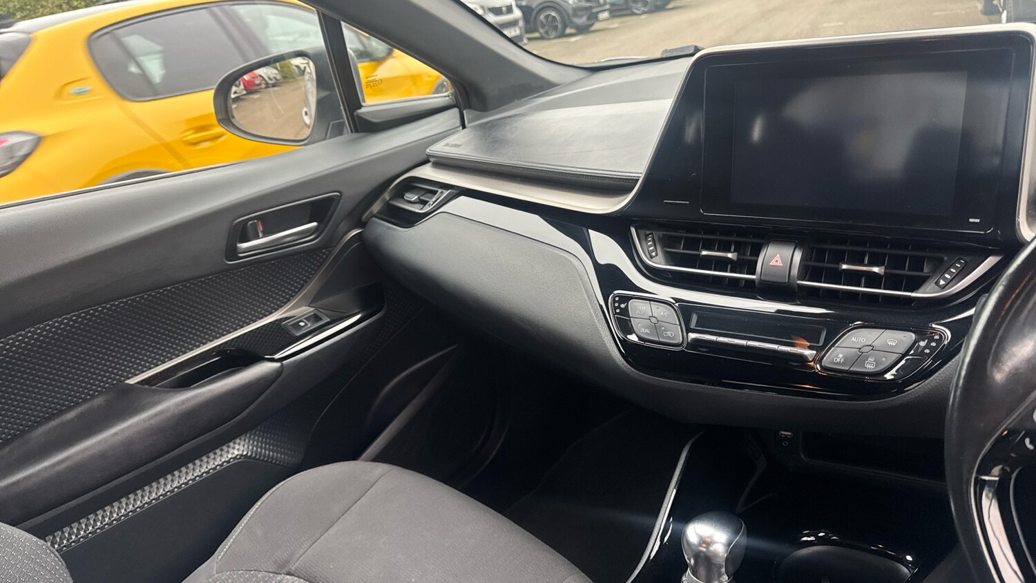 Used Toyota C-HR 2018 for sale - 77403724: Photo 14