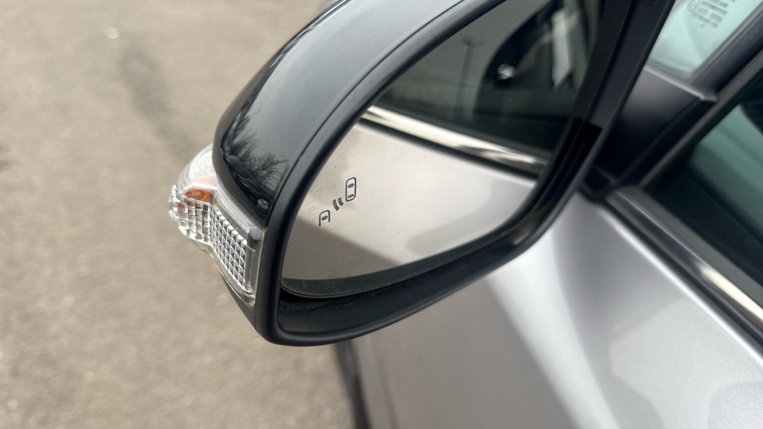 Used Toyota C-HR 2018 for sale - 77403724: Photo 22