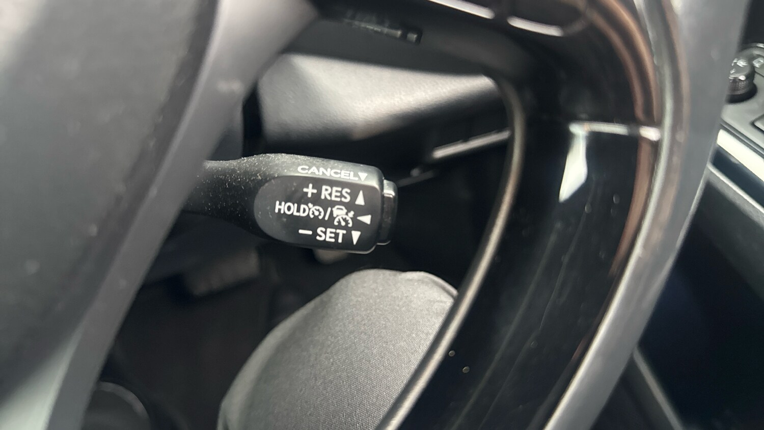 Used Toyota C-HR 2018 for sale - 77403724: Photo 25