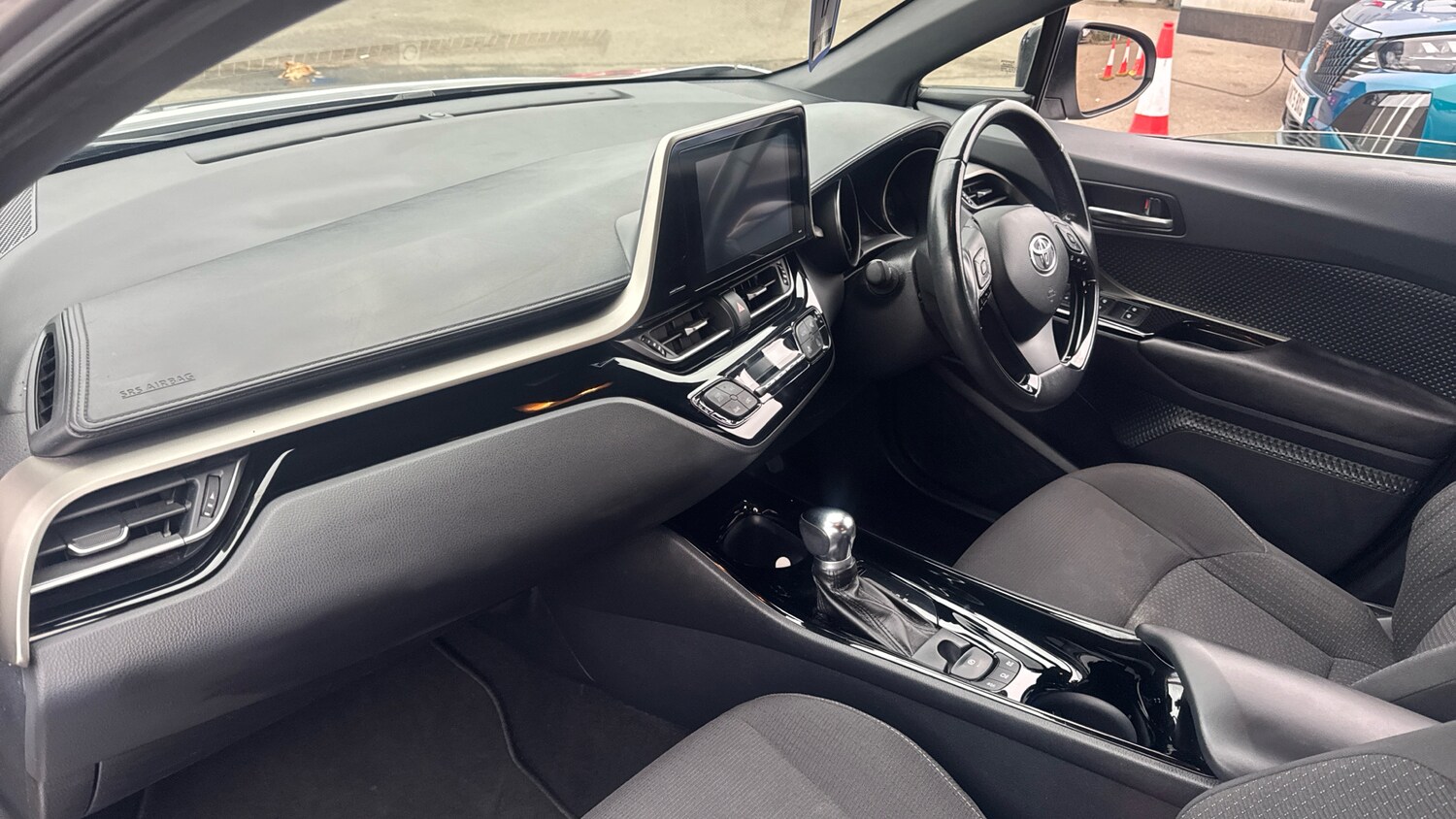 Used Toyota C-HR 2018 for sale - 77403724: Photo 9