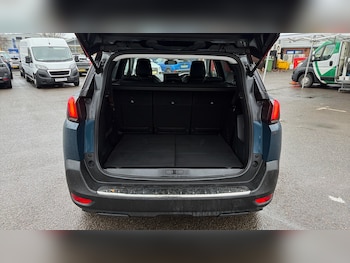 Used Peugeot 5008 2022 for sale - 77326699: Photo